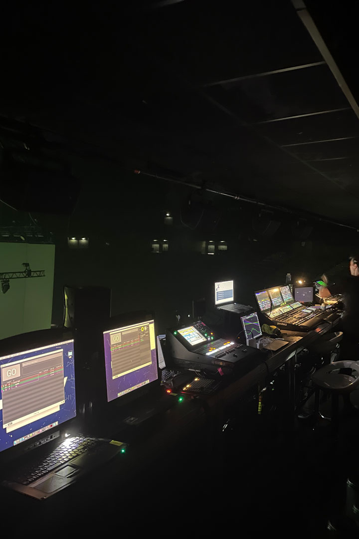 Alternative text - Paris Fashion Week | NIKE Woman By Parris Goebel | Juillet 2023