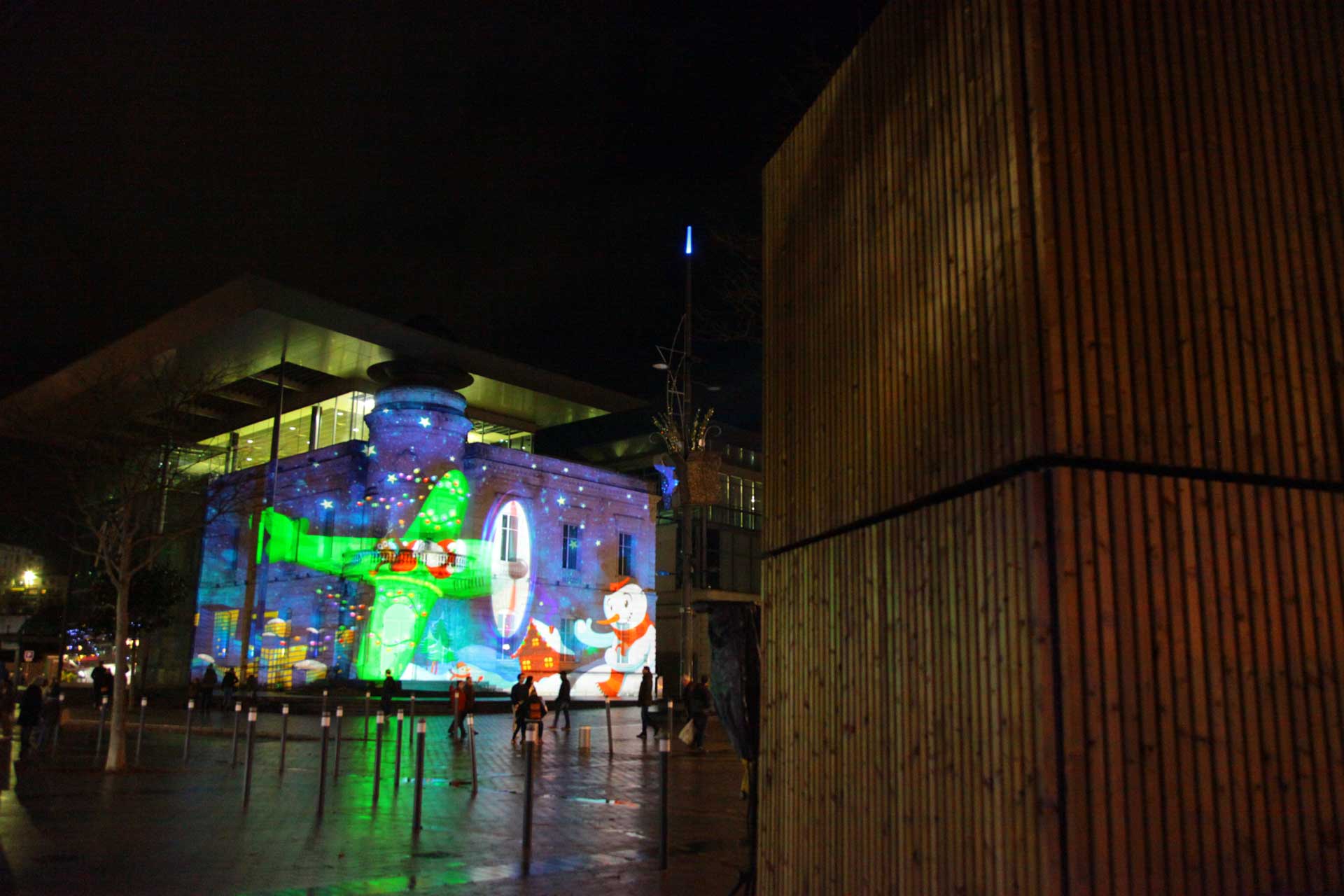 Alternative text - Les mappings de décembre avec Novelty Bordeaux