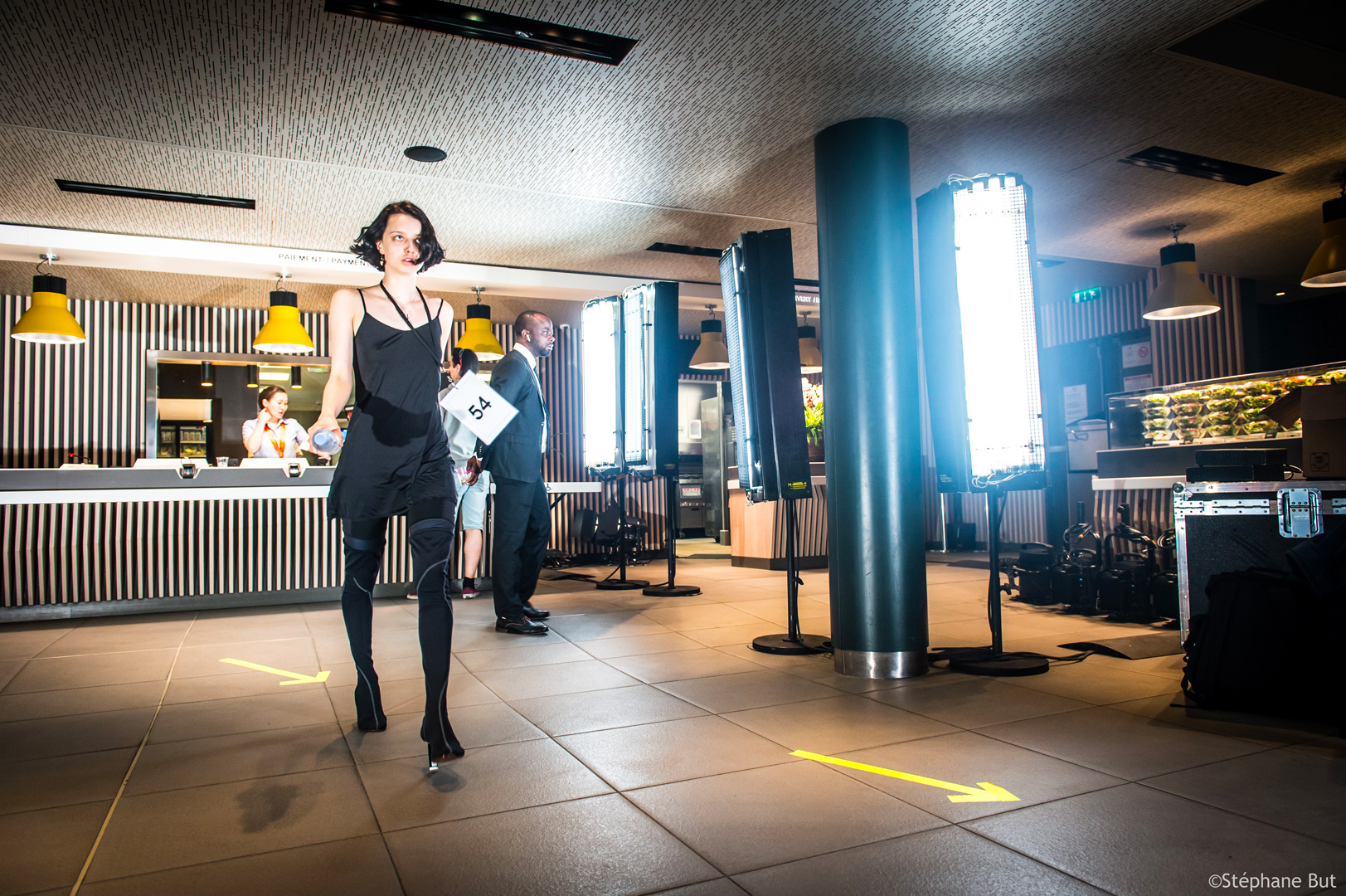 Alternative text - Défilé Vêtements | Fashion Week Paris | Juin 2019