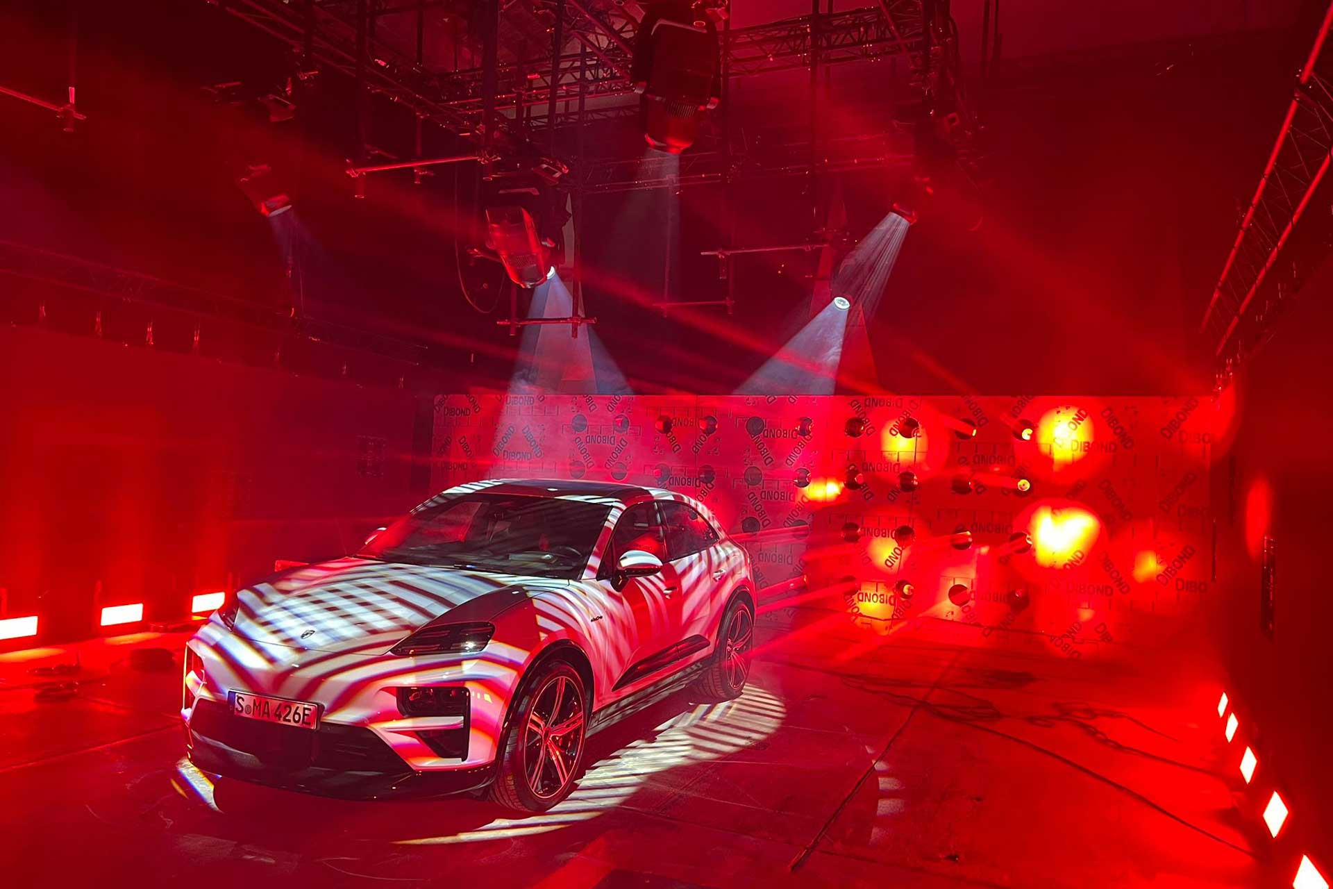 Alternative text - Porsche Scopes