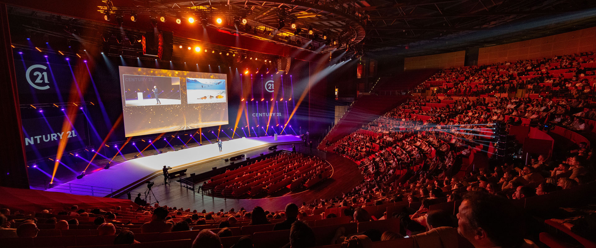 Alternative text - Convention Century 21