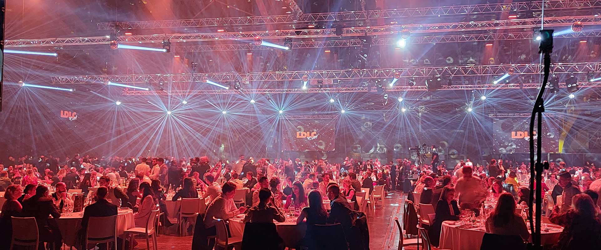 Alternative text - 25 ans du Groupe LDLC avec Novelty AURA