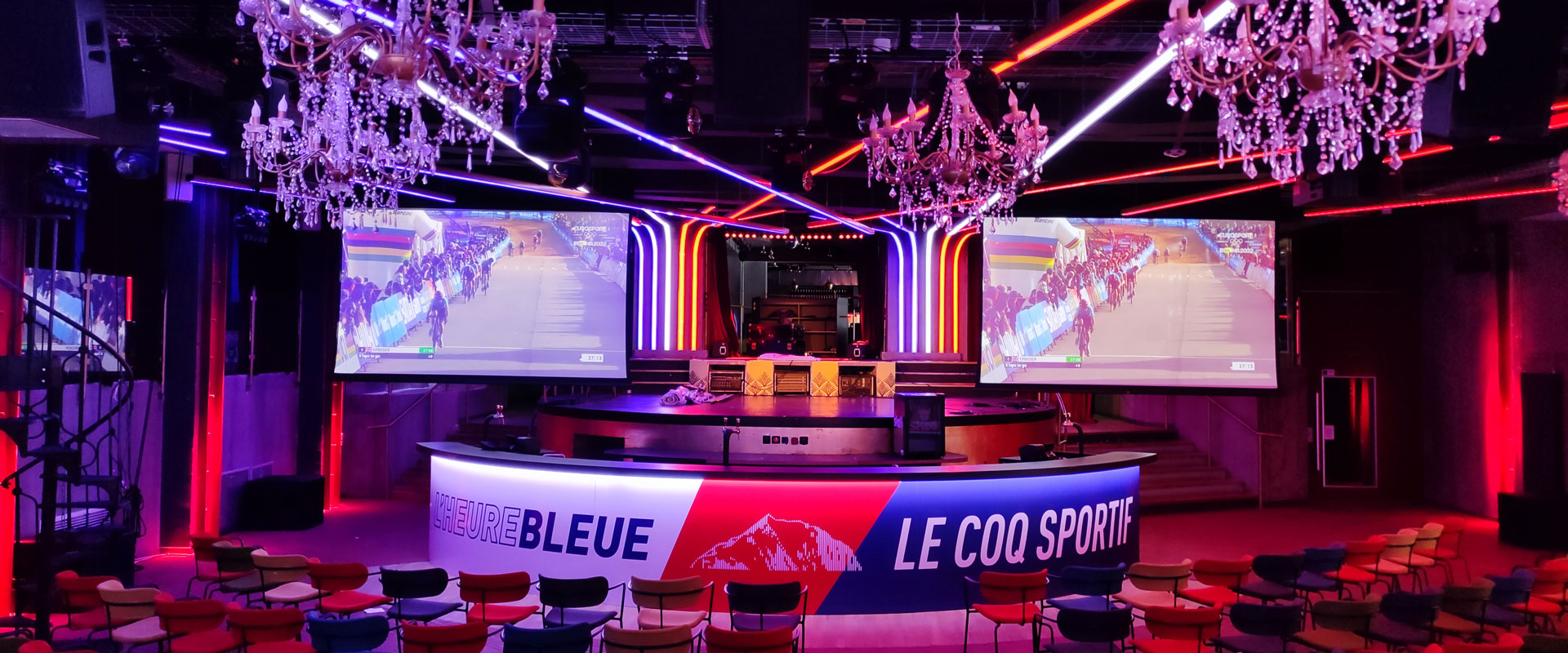 Alternative text - Novelty AURA sur la FanZone des JO pour le Coq Sportif